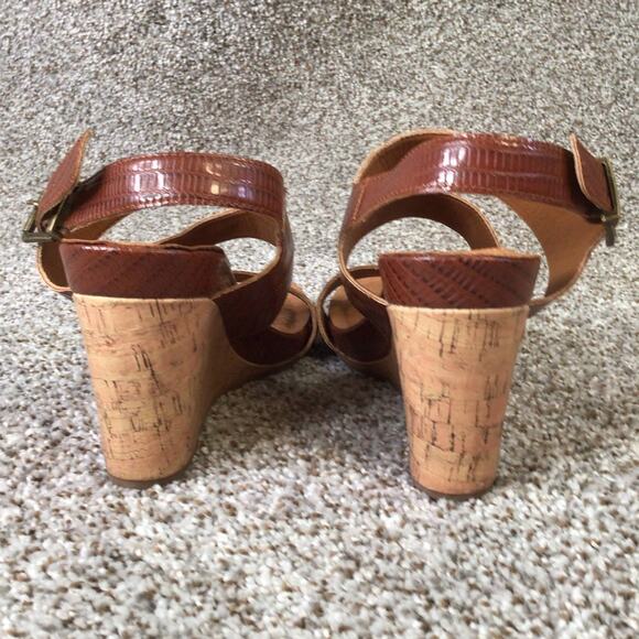 BOC Born Comfort Cork Wedge Sandals sz 10M - Picture 8 of 16